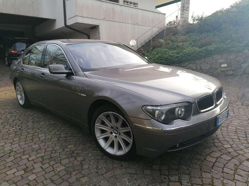 Usata BMW 760 445 CV (327 kW) 2003 Grigio Berlina