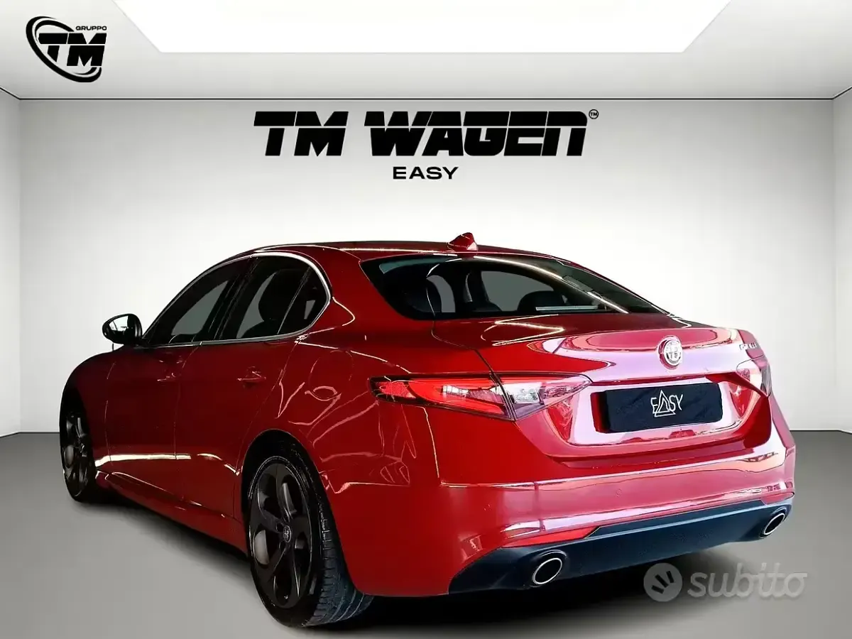 Usata Alfa Romeo Giulia Super 180 CV (132 kW) 2016 Rosso Berlina