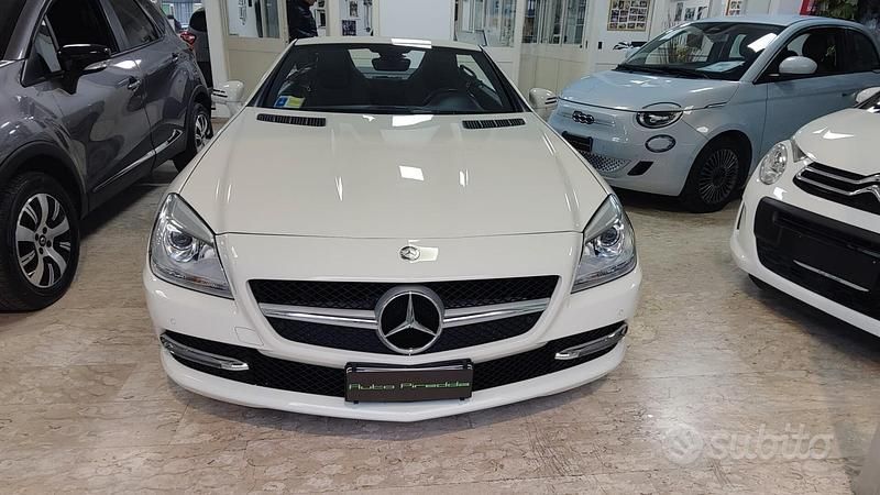 Usata Mercedes SLK200 183 CV (134 kW) 2012 Bianco Cabrio