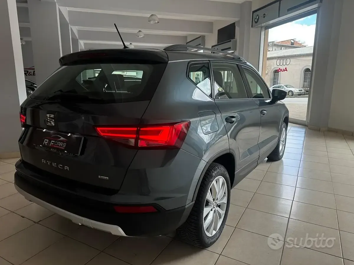 Usata Seat Ateca 4Drive 150 CV (110 kW) 2017 Grigio SUV