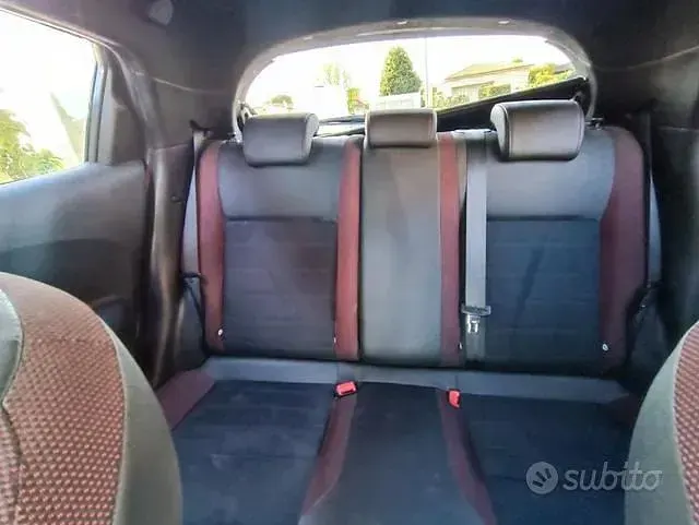 Usata Nissan Juke N-Connecta 110 CV (80 kW) 2017 Grigio SUV