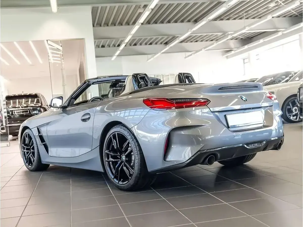 Usata BMW Z4 M M Sport 197 CV (144 kW) 2025 Skyscraper grigio Cabrio
