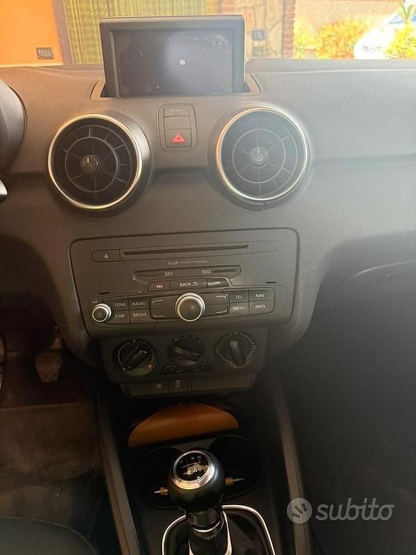 Usata Audi A1 116 CV (85 kW) 2012 Bianco Utilitaria