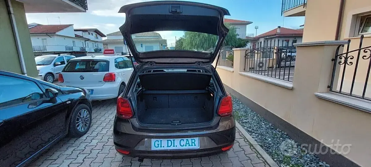 Usata VW Polo 90 CV (66 kW) 2017 Marrone Berlina