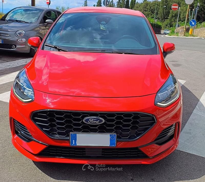 Usata Ford Fiesta 124 CV (91 kW) 2022 Rosso Utilitaria