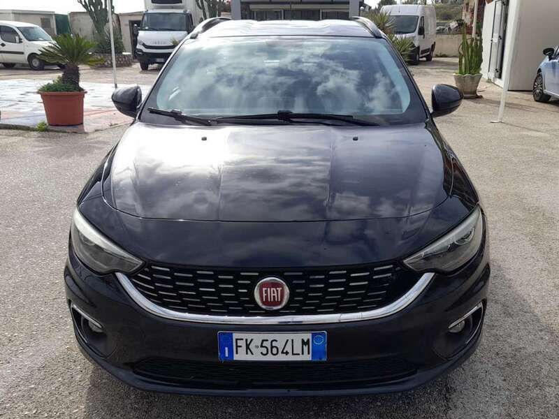 Usata Fiat Tipo Lounge 95 CV (69 kW) 2017 Blu Station wagon