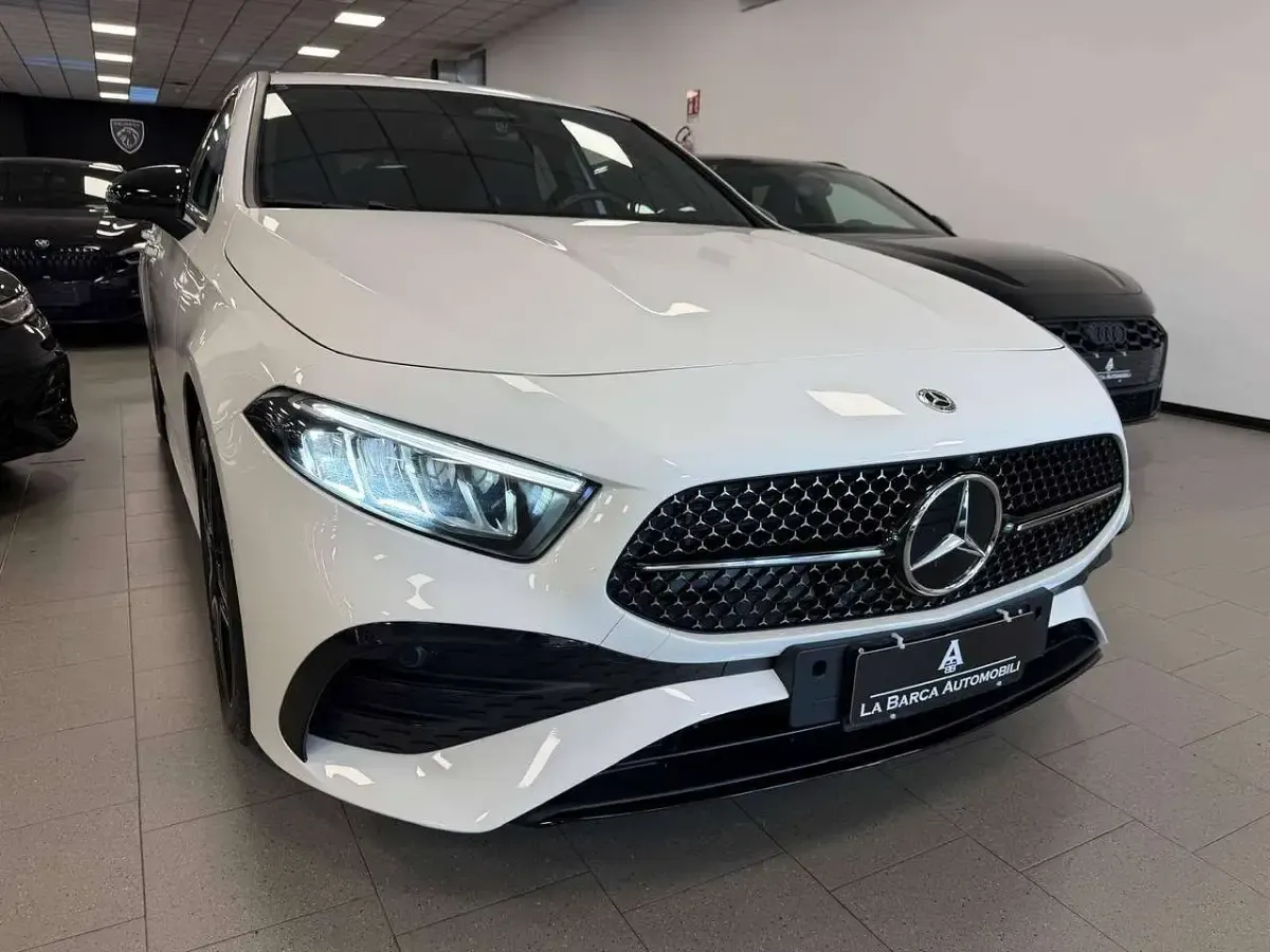 Usata Mercedes A200 AMG Line Premium 163 CV (119 kW) 2025 Bianco Berlina