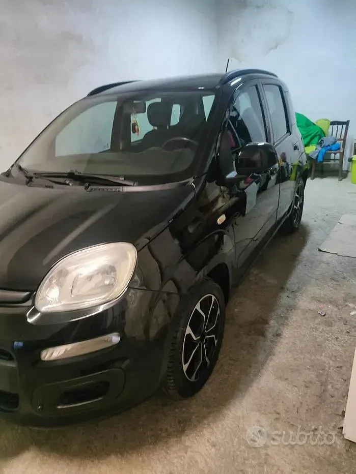 Usata Fiat Panda 80 CV (58 kW) 2017 Nero Utilitaria