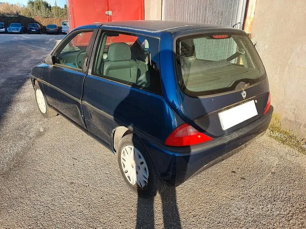 Usata Lancia Ypsilon 54 CV (39 kW) 2000 Blu Utilitaria