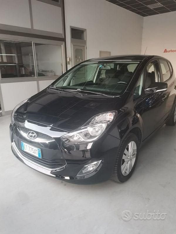 Usata Hyundai ix20 Comfort 90 CV (66 kW) 2014 Nero Utilitaria