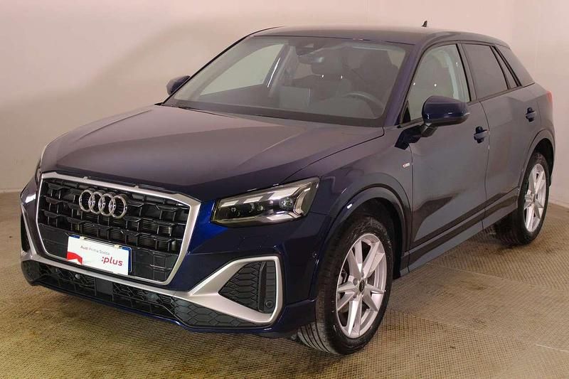 Blu navarra Usata 2025 Audi Q2 S-Line SUV | 29.900 € (Buon prezzo) - Immagine 1/4
