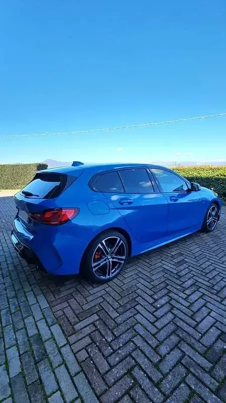 Usata BMW 118 M Performance 150 CV (110 kW) 2022 Blu Utilitaria