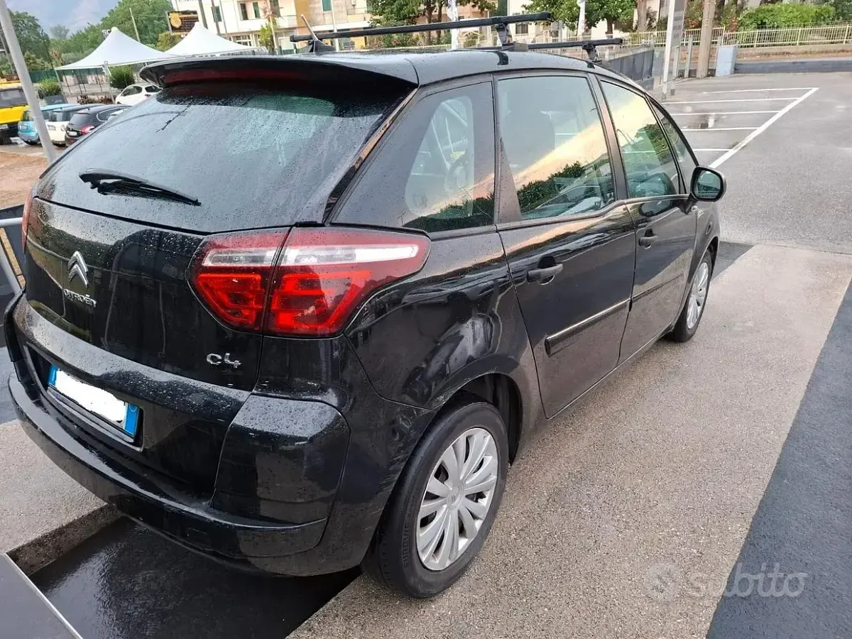 Usata Citroën C4 Picasso 112 CV (82 kW) 2011 Nero Monovolume