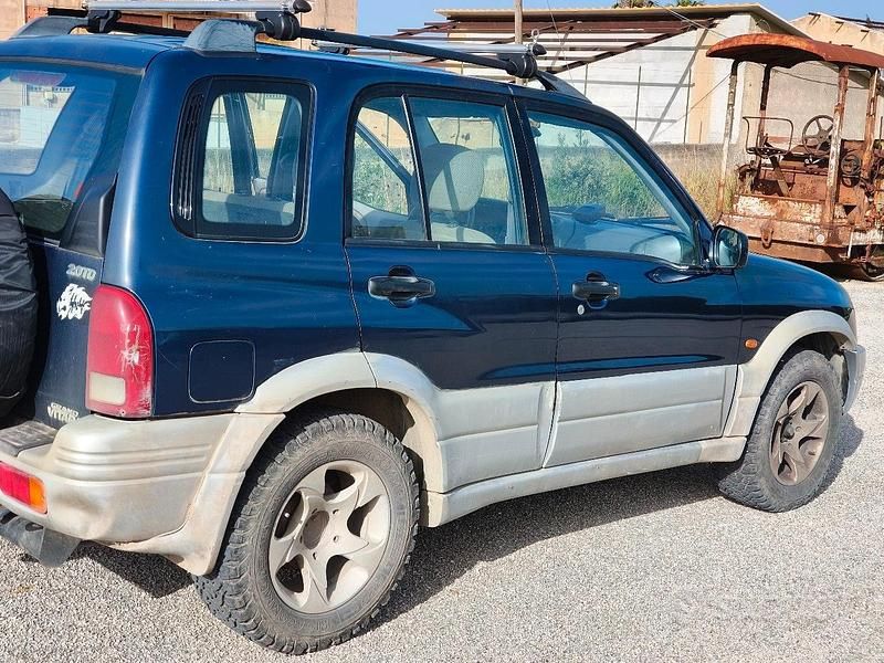 Usata Suzuki Vitara 87 CV (63 kW) 1998 Blu Berlina