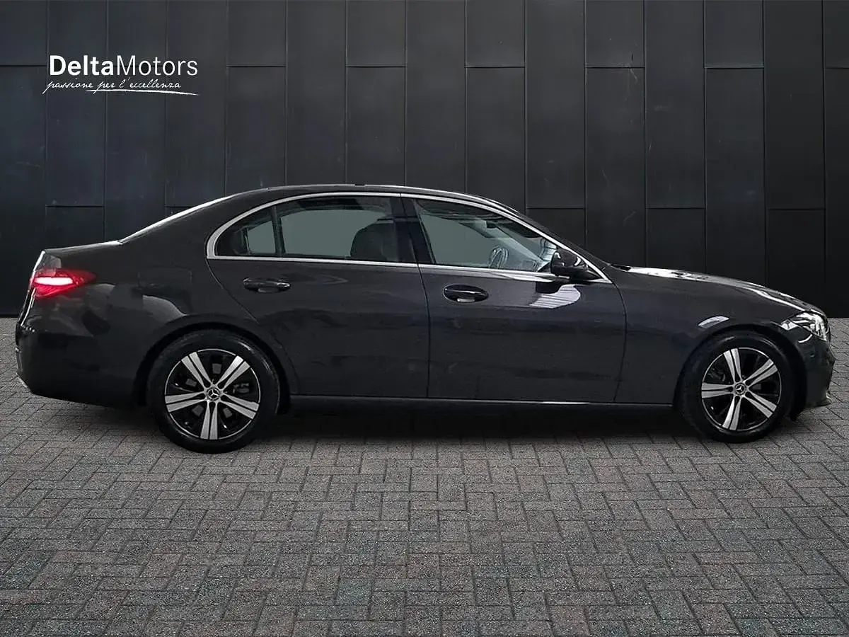Usata Mercedes C200 Advanced 163 CV (119 kW) 2025 Grigio grafite Berlina