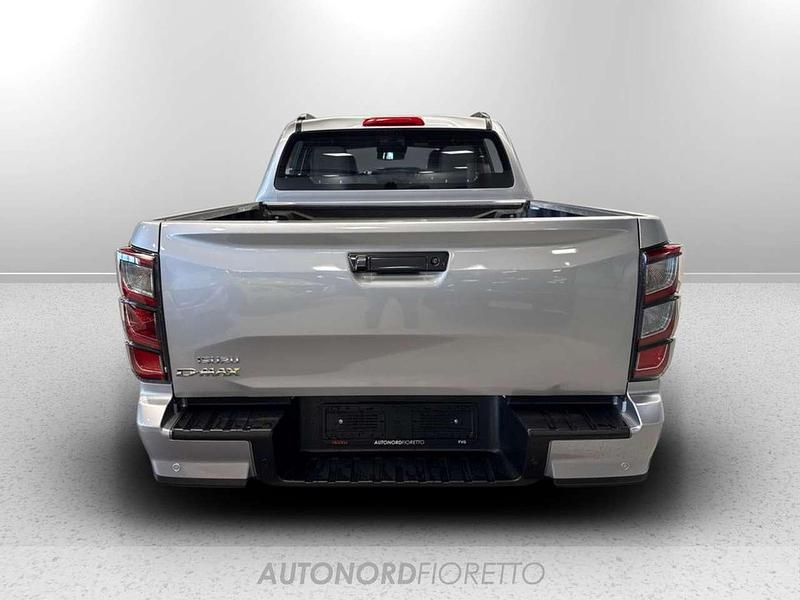 Nuova Isuzu D-Max 165 CV (121 kW) 2026 Mercury silver Pick-up