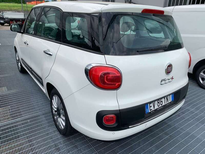 Usata Fiat 500L Living 104 CV (76 kW) 2014 Bianco Monovolume