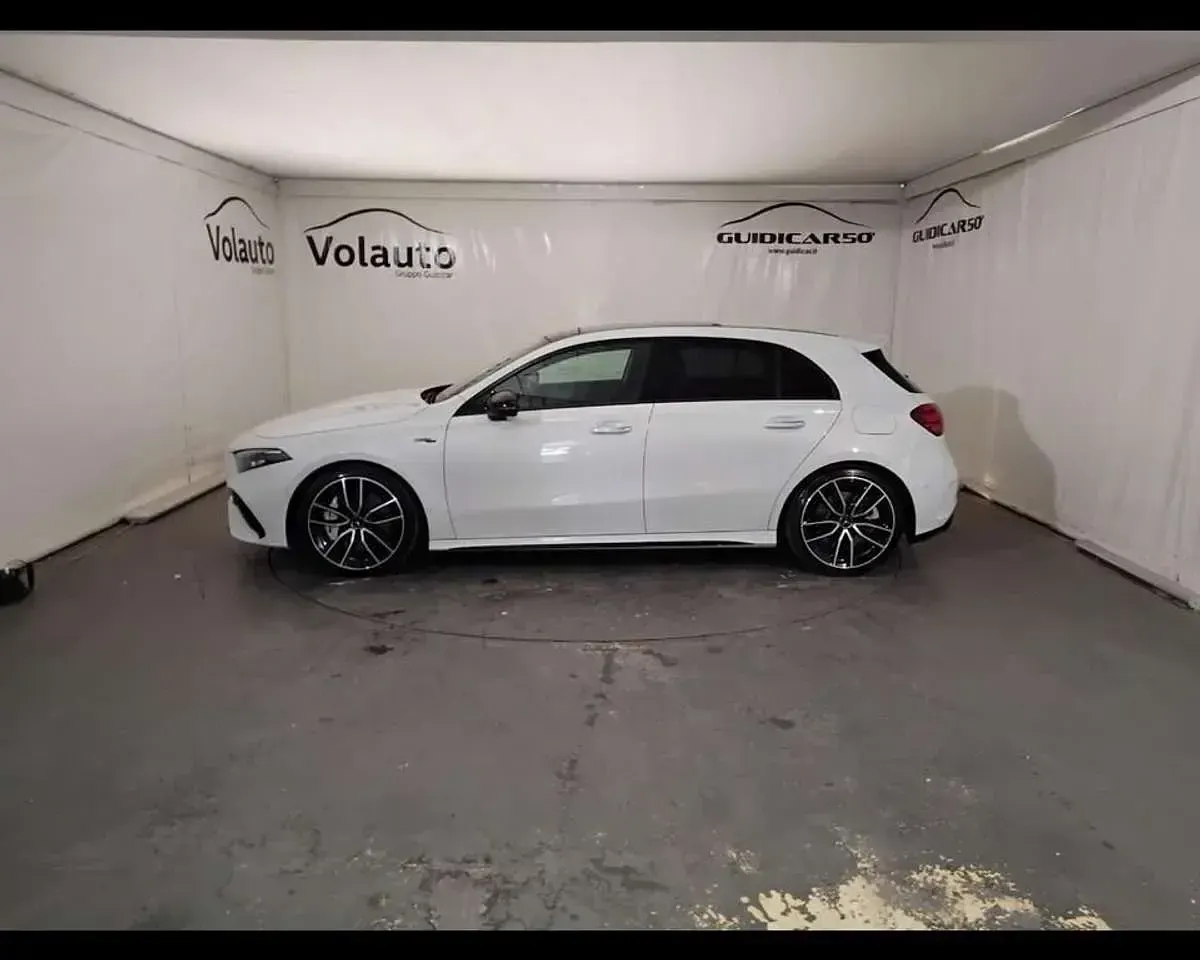 Usata Mercedes A35 AMG AMG Line Premium Plus 306 CV (225 kW) 2023 Digital white Berlina