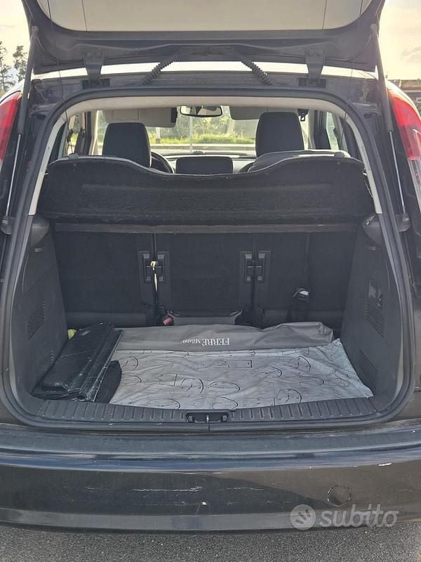 Usata Ford C-MAX Titanium 90 CV (66 kW) 2009 Blu Monovolume