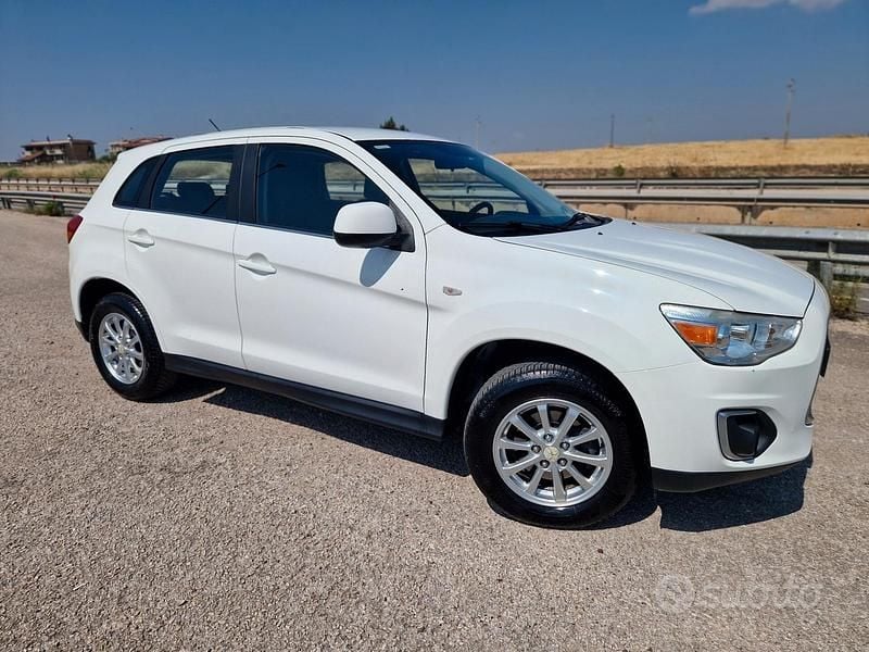 Usata Mitsubishi ASX Invite 150 CV (110 kW) 2014 Bianco SUV