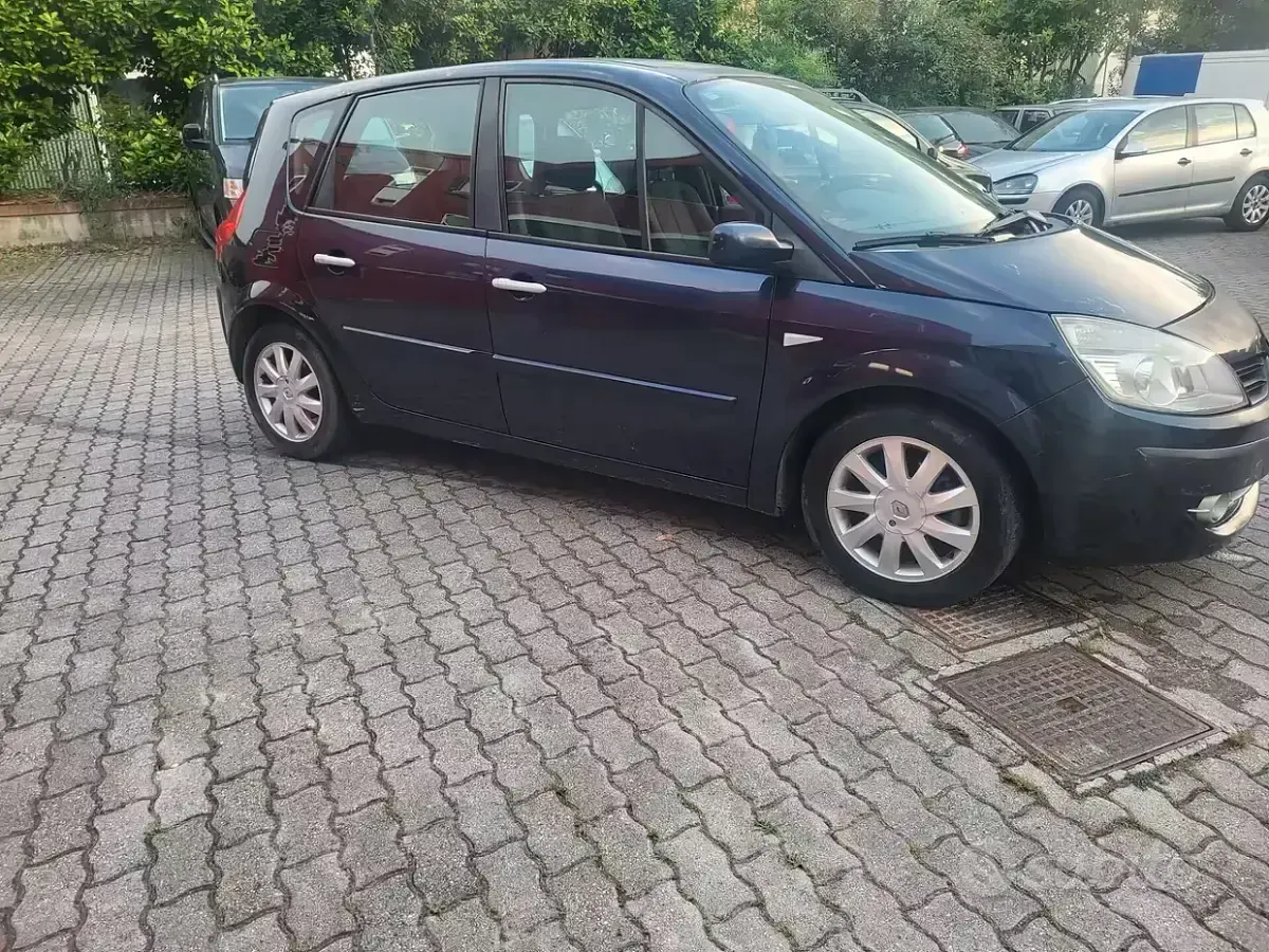 Usata Renault Scénic II 106 CV (77 kW) 2007 Blu Monovolume