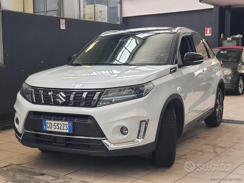 Usata Suzuki Vitara 129 CV (94 kW) 2021 Bianco SUV