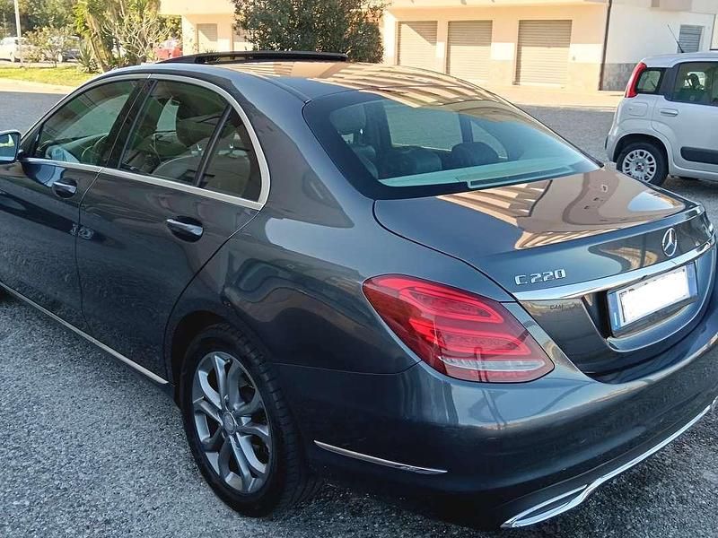 Usata Mercedes C220 Premium 170 CV (125 kW) 2015 Blu/azzurro Berlina