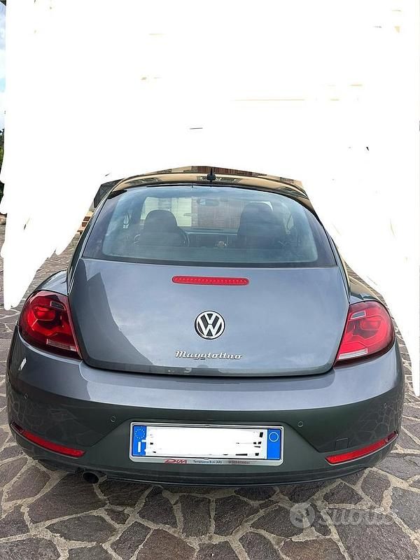 Usata VW Beetle 105 CV (77 kW) 2017 Grigio Utilitaria