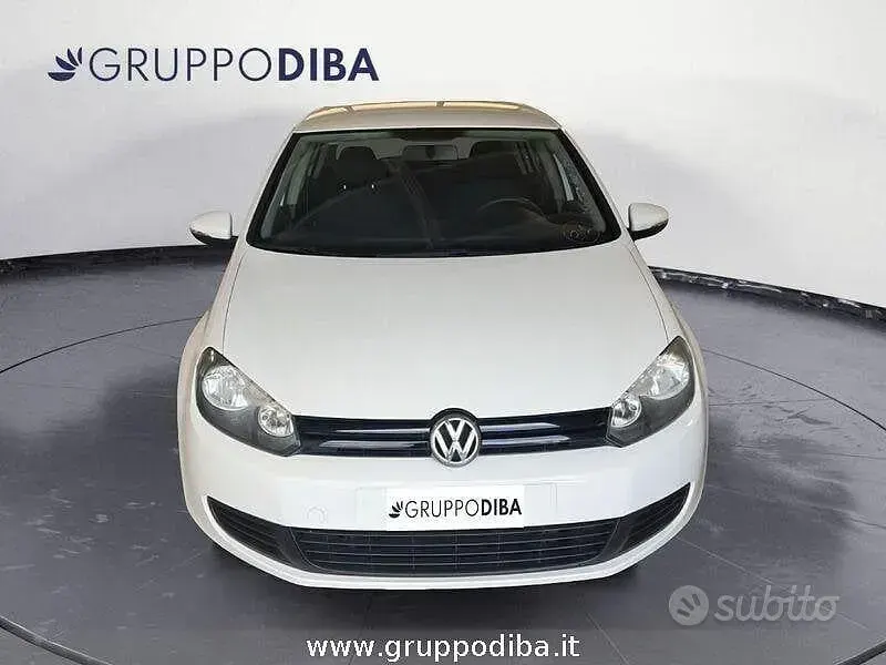 Usata VW Golf VII Trendline 105 CV (77 kW) 2012 Bianco Berlina