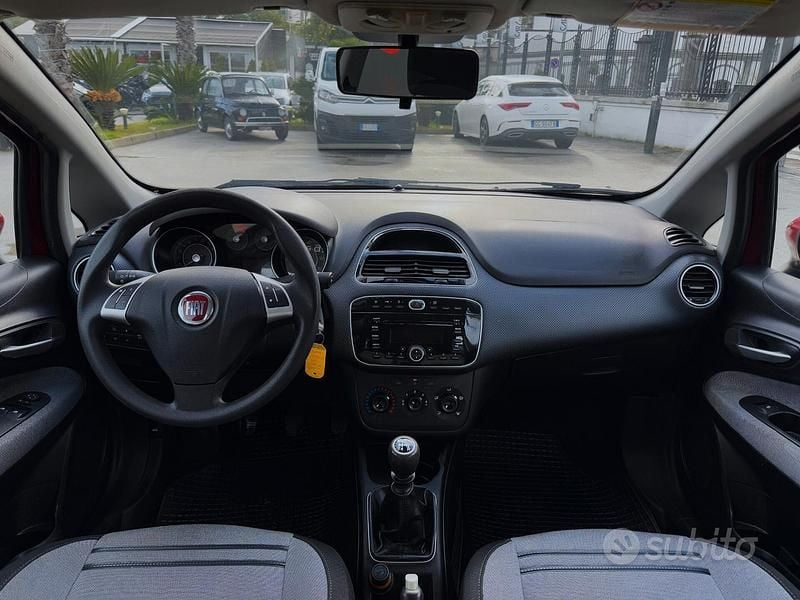 Usata Fiat Punto Evo Active 70 CV (51 kW) 2010 Rosso Utilitaria