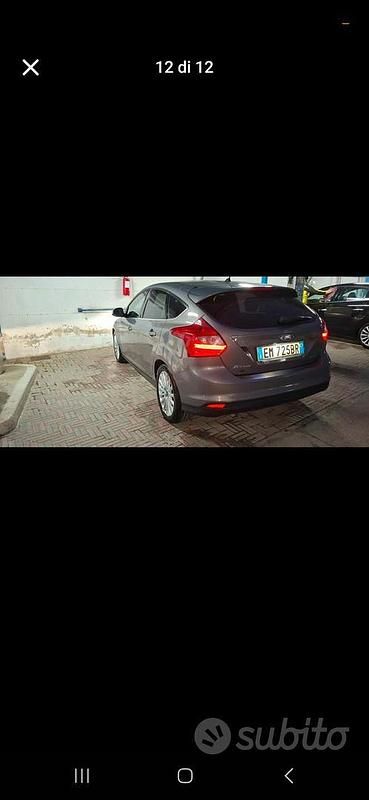 Usata Ford Focus 115 CV (84 kW) 2012 Grigio Berlina