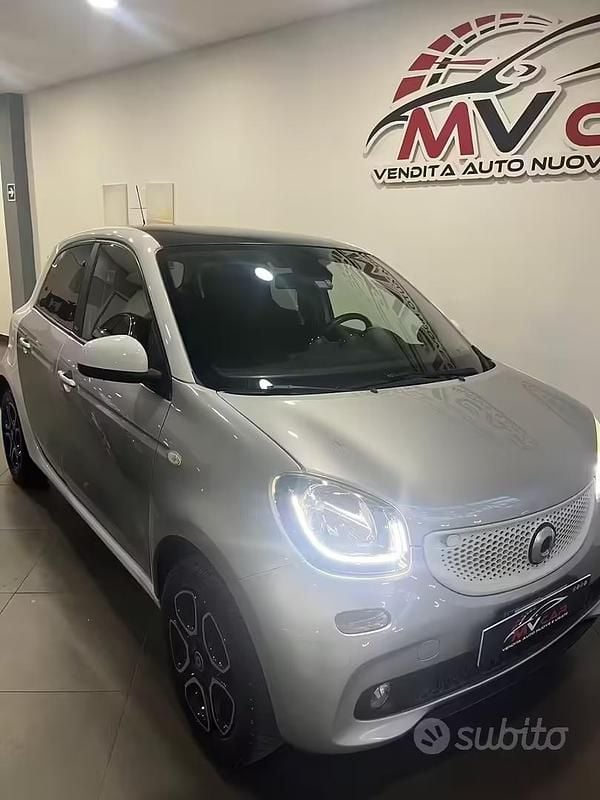 Usata Smart ForFour Passion 70 CV (51 kW) 2018 Grigio Utilitaria