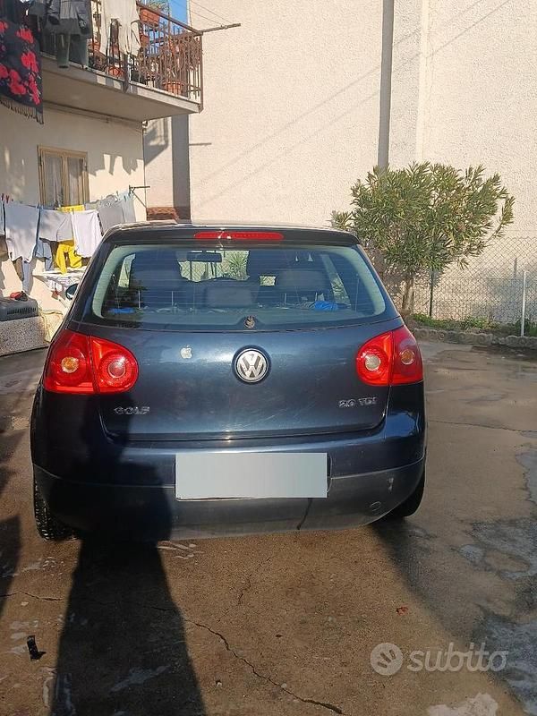 Usata VW Golf IV 140 CV (102 kW) 2005 Blu Berlina