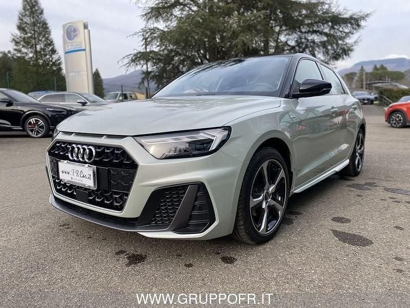 Nuova Audi A1 S-Line 116 CV (85 kW) 2026 Grigio SUV