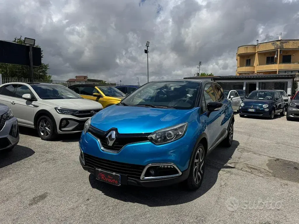 Usata Renault Captur 110 CV (80 kW) 2016 Blu SUV