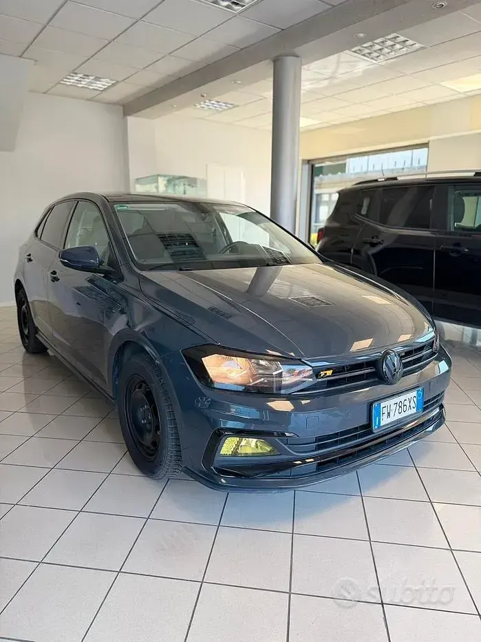 Usata VW Polo Highline 116 CV (85 kW) 2019 Grigio Utilitaria
