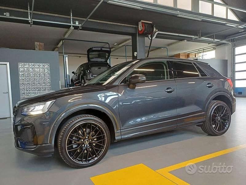 Usata Audi Q2 Sport 150 CV (110 kW) 2024 Grigio SUV