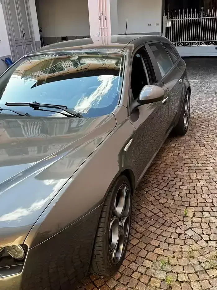 Usata Alfa Romeo 159 150 CV (110 kW) 2008 Marrone Station wagon