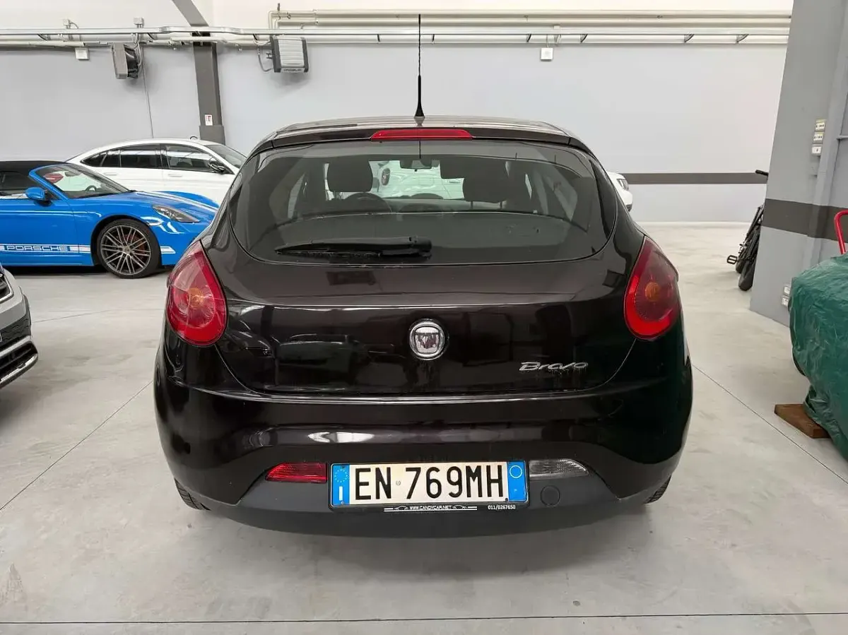 Usata Fiat Bravo Dynamic 90 CV (66 kW) 2012 Nero Utilitaria
