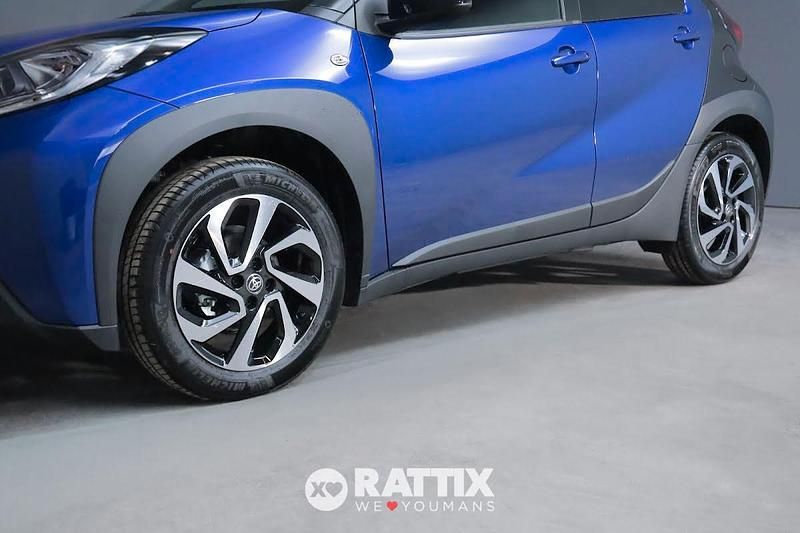 Nuova Toyota Aygo X Trend 72 CV (52 kW) 2025 Blue juniper SUV