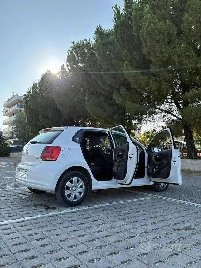 Usata VW Polo 60 CV (44 kW) 2013 Bianco Utilitaria