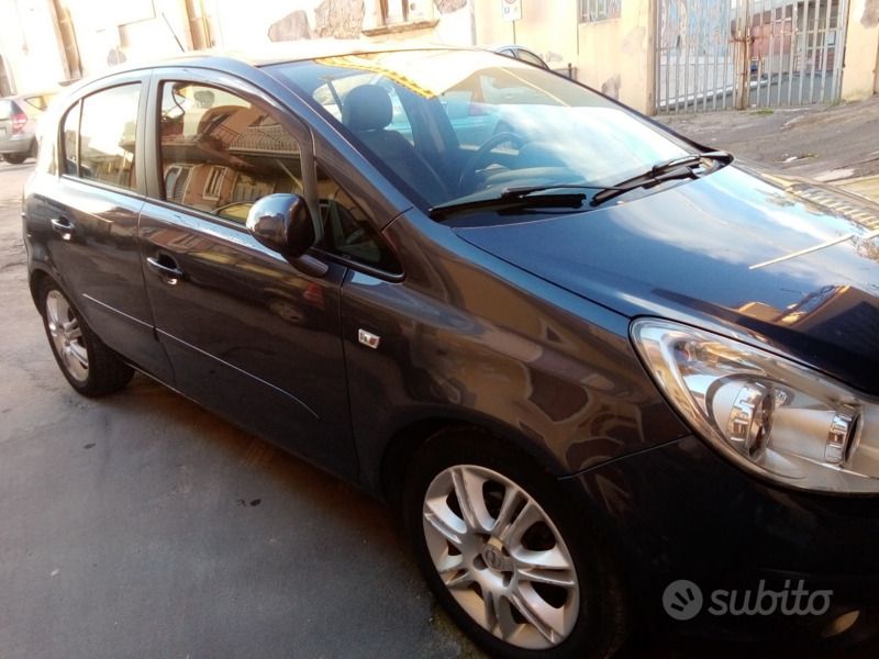 Usata Opel Corsa 75 CV (55 kW) 2008 Berlina