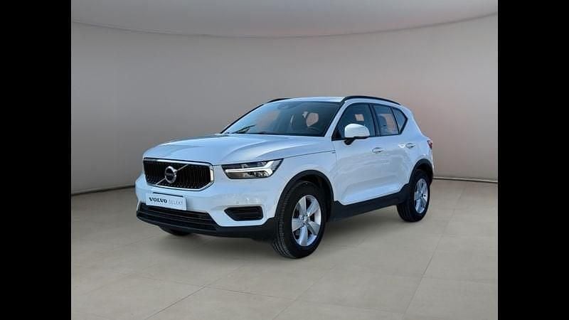 Usata Volvo XC40 Momentum 129 CV (94 kW) 2021 Bianco SUV