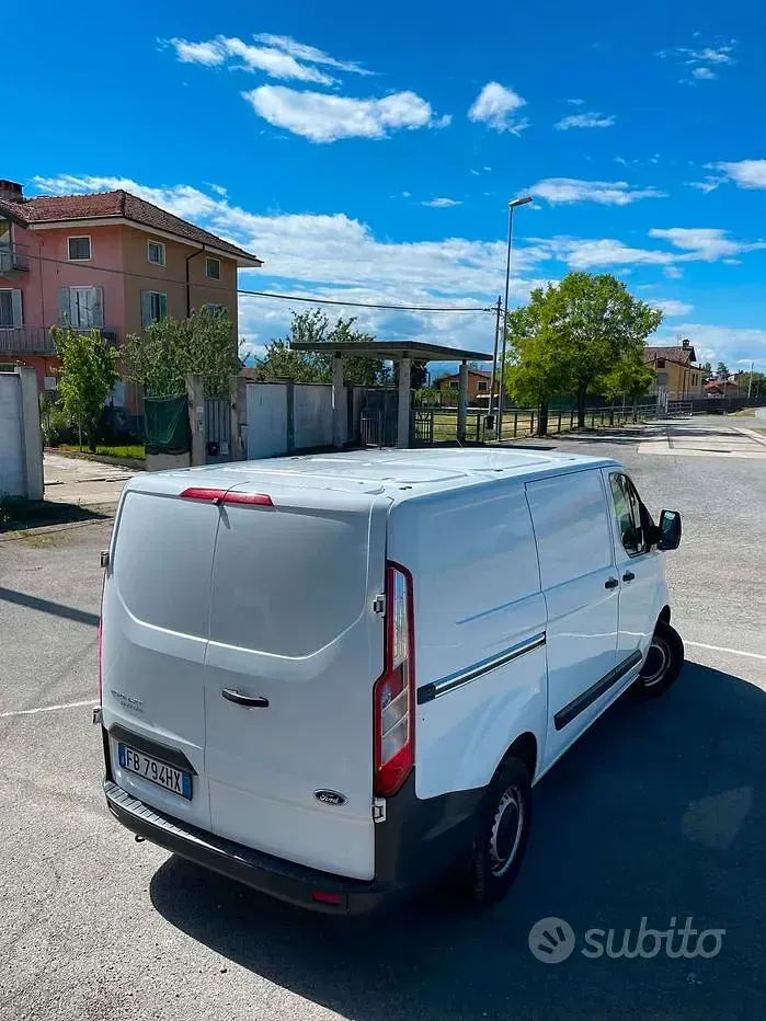 Usata Ford Transit Custom 101 CV (74 kW) 2016 Bianco Berlina