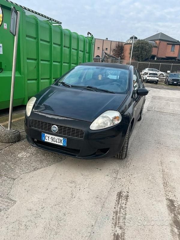 Usata Fiat Grande Punto 65 CV (47 kW) 2006 Nero Utilitaria
