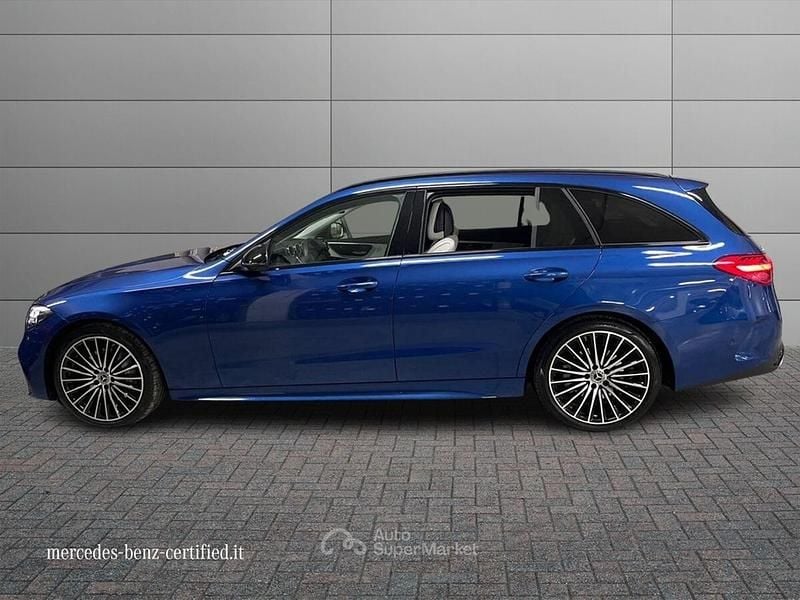 Usata Mercedes C300e AMG Line Premium 265 CV (194 kW) 2023 Blu Station wagon