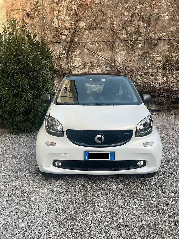 Usata Smart ForTwo Coupé 71 CV (52 kW) 2017 Bianco Coupé