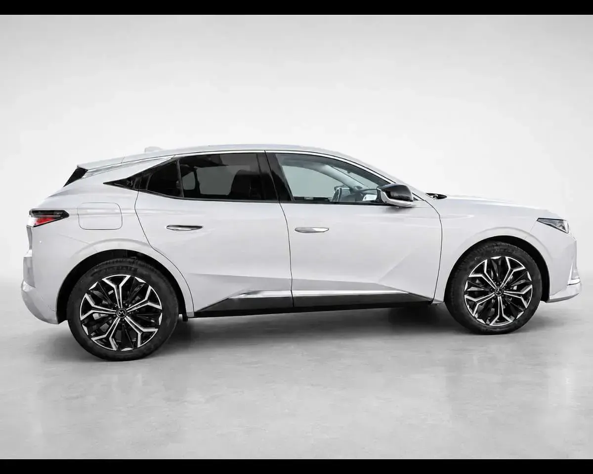 Usata DS Automobiles DS4 Opera 131 CV (96 kW) 2023 Grigio medio met. SUV