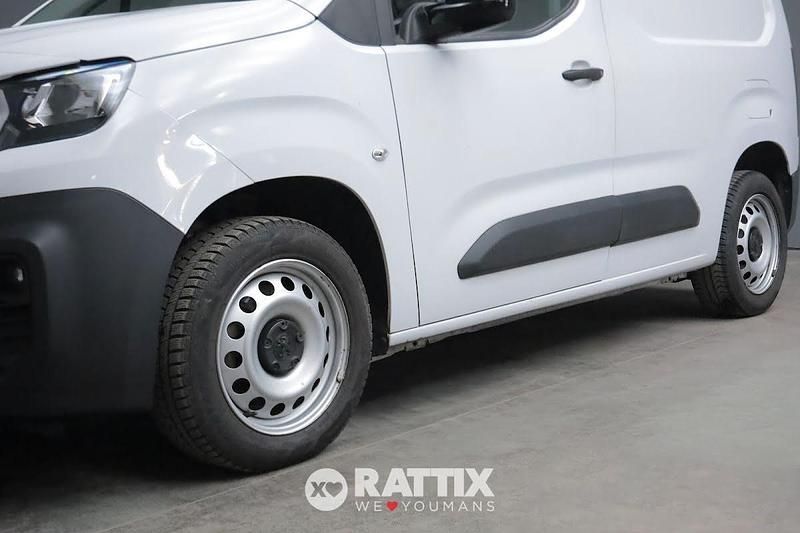 Usata Peugeot Partner Premium 131 CV (96 kW) 2022 Bianco Monovolume