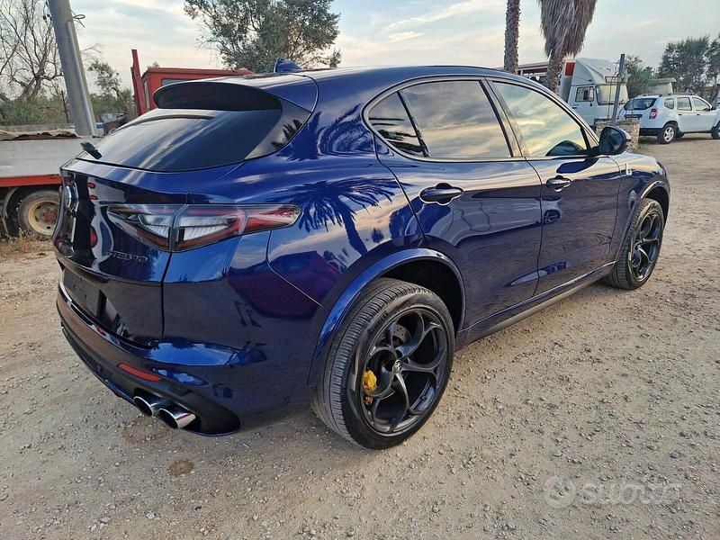 Usata Alfa Romeo Stelvio Quadrifoglio 510 CV (375 kW) 2021 Blu SUV